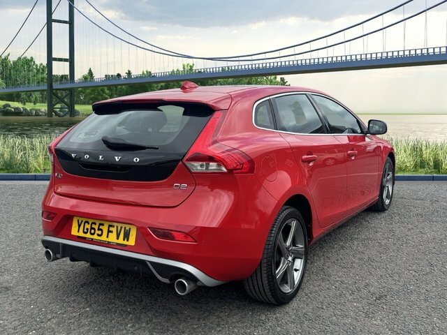 Volvo V40 2.0 D2 R-design Hatchback Euro 6 YG65FVW Red #3