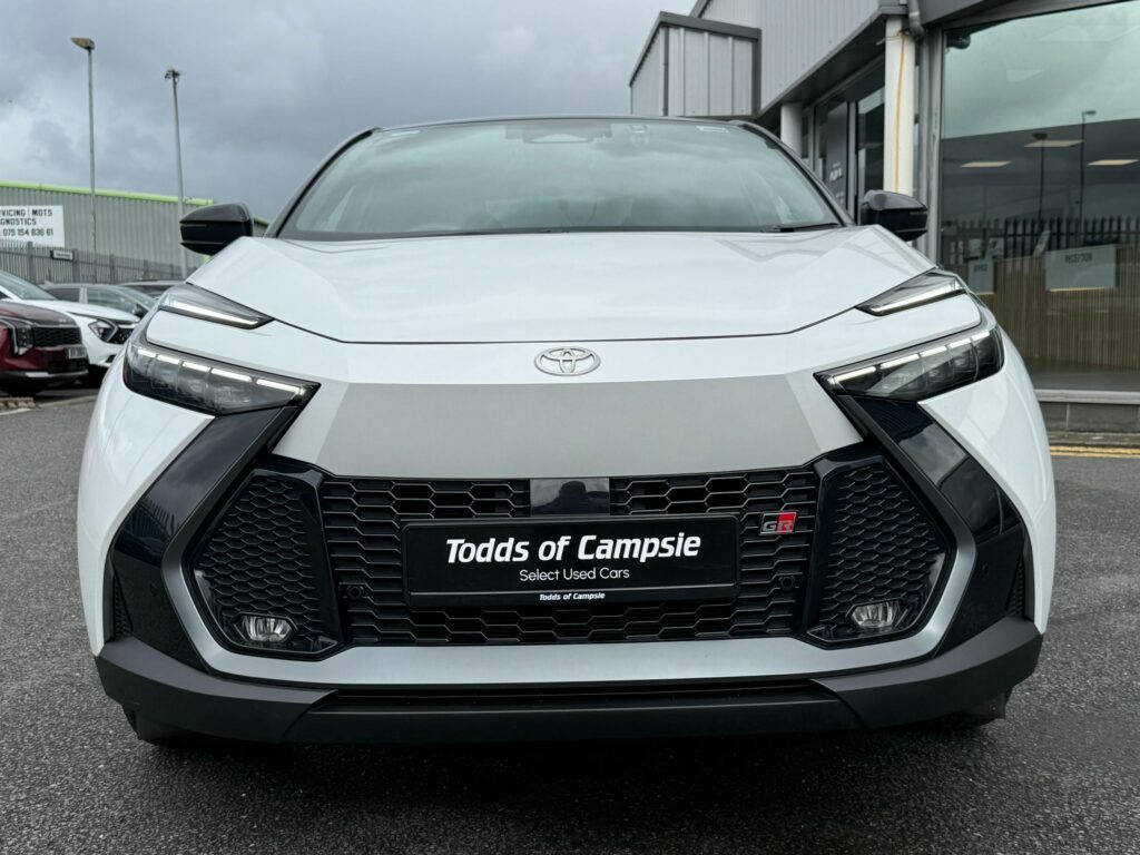 Toyota C-Hr 2.0 Vvt-h Gr Sport Suv Hybrid Cvt Euro CYZ6608 White #2