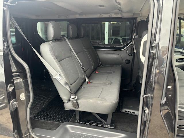 Renault Trafic Sl27 Energy Dci 95 Business 6 Seater OU68CHY Black #6
