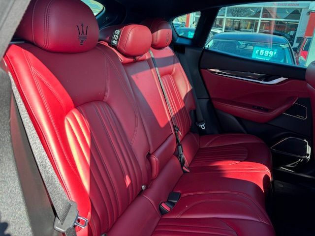 Maserati Levante V6d 5dr Auto Grey #5
