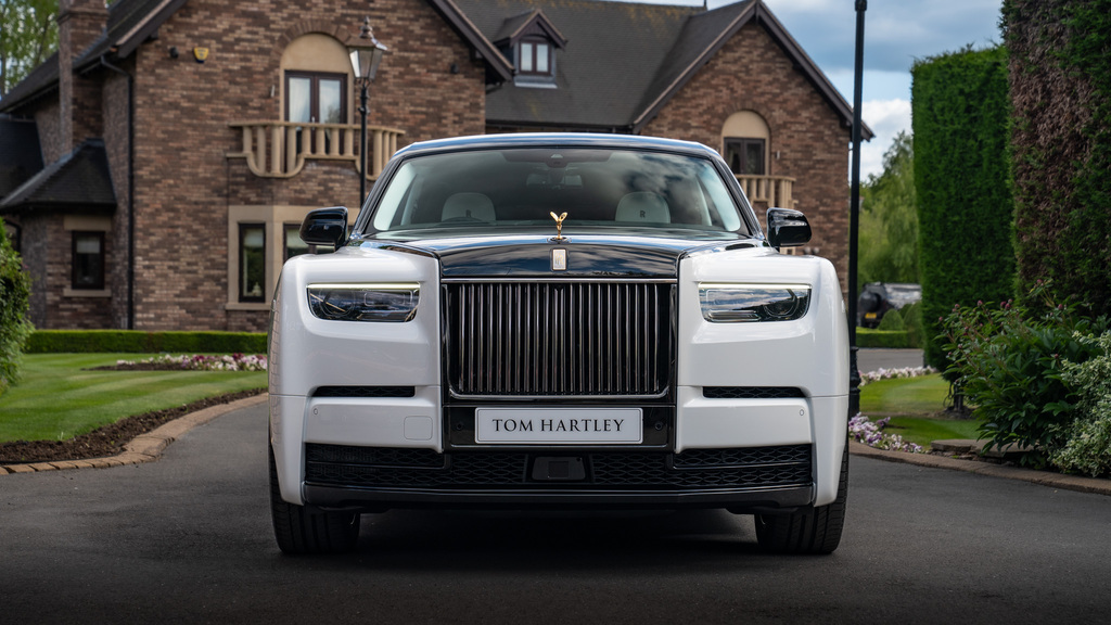 Rolls-Royce Phantom Saloon MX75YXJ Black #2