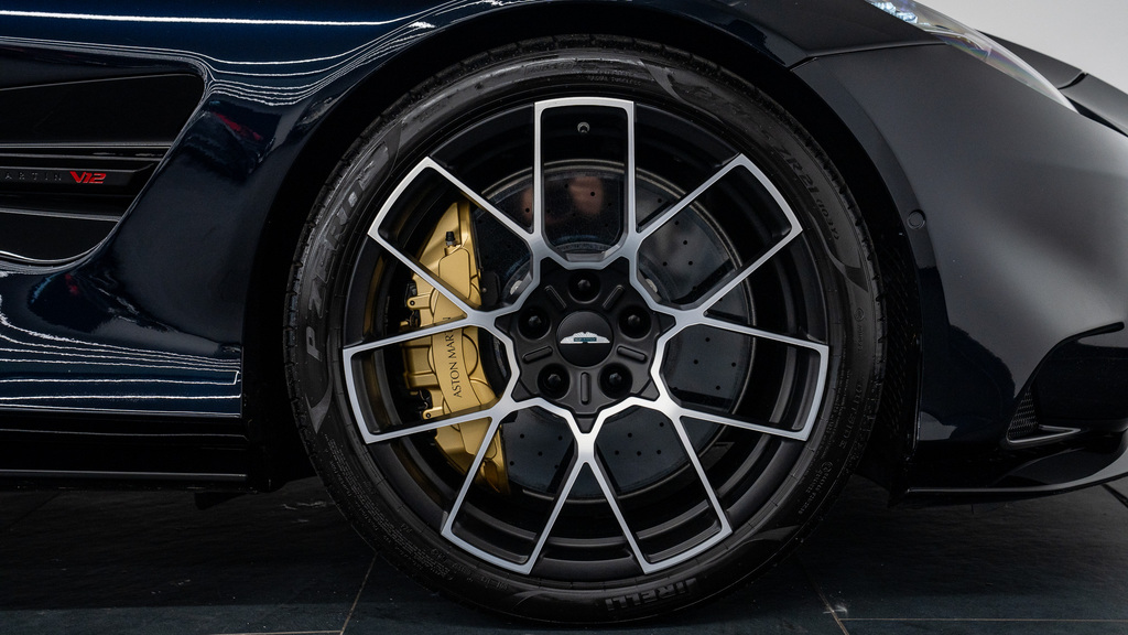Aston Martin Vanquish Mpv Blue #20