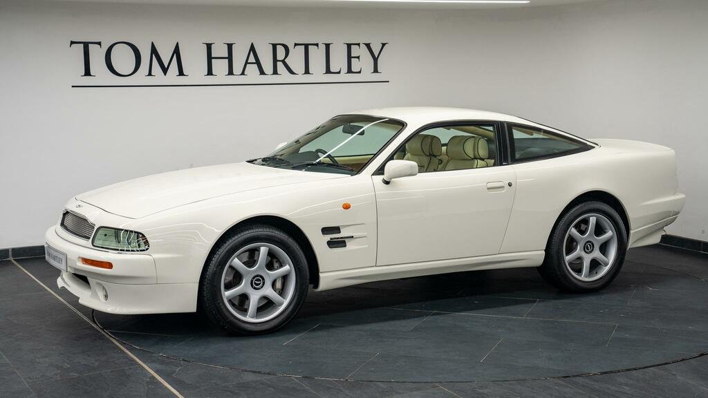 Aston Martin V8 Coupe White #6