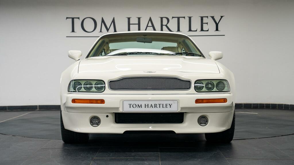 Aston Martin V8 Coupe White #2