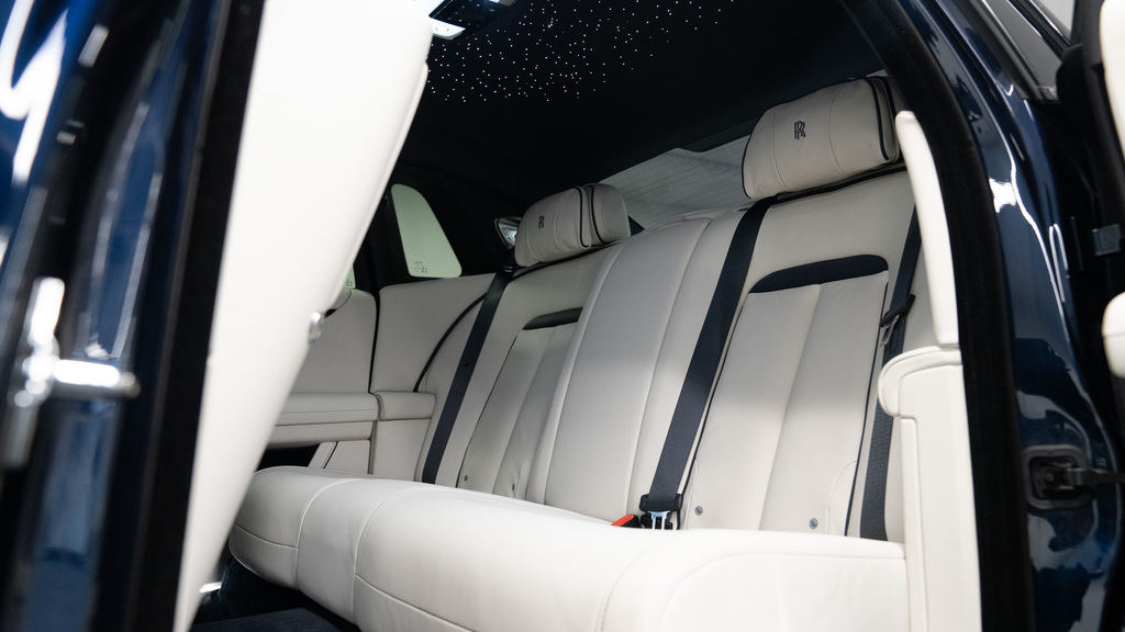 Rolls-Royce Ghost V12 Black #11