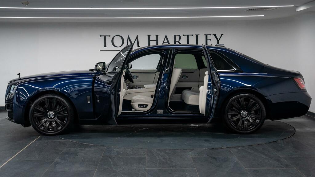 Rolls-Royce Ghost V12 Black #21