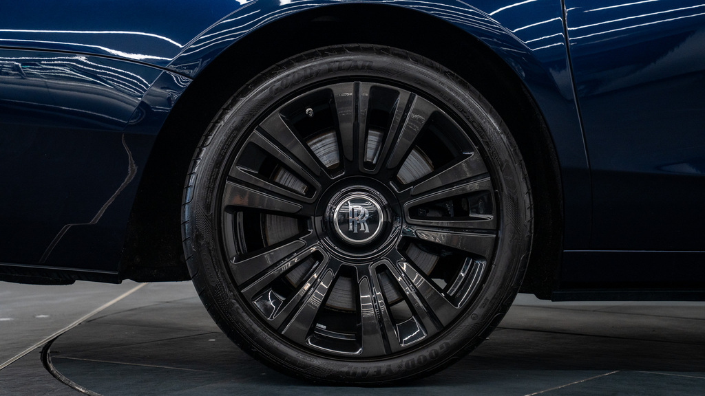 Rolls-Royce Ghost V12 Black #24