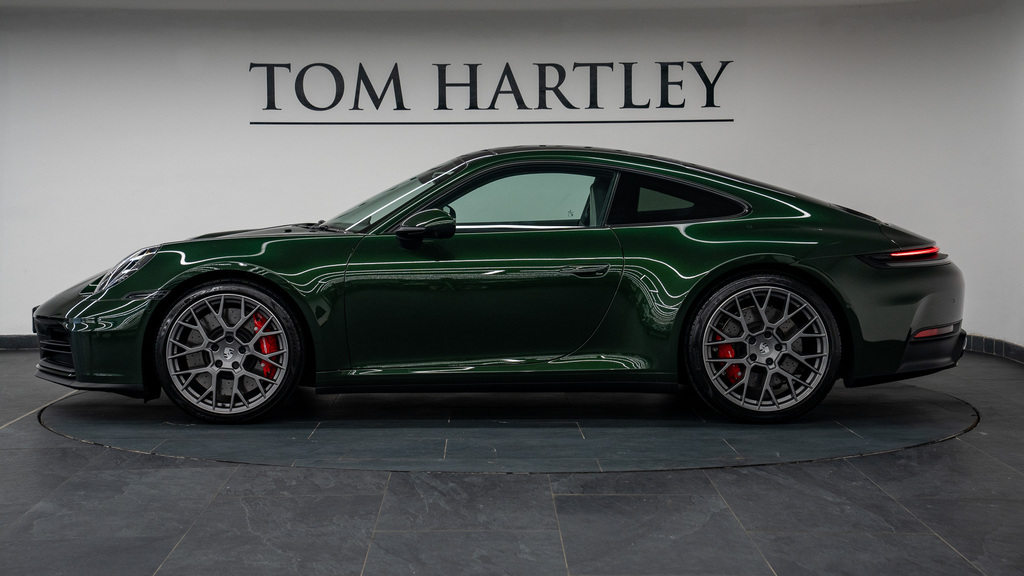 Porsche 911 Coupe Green #4