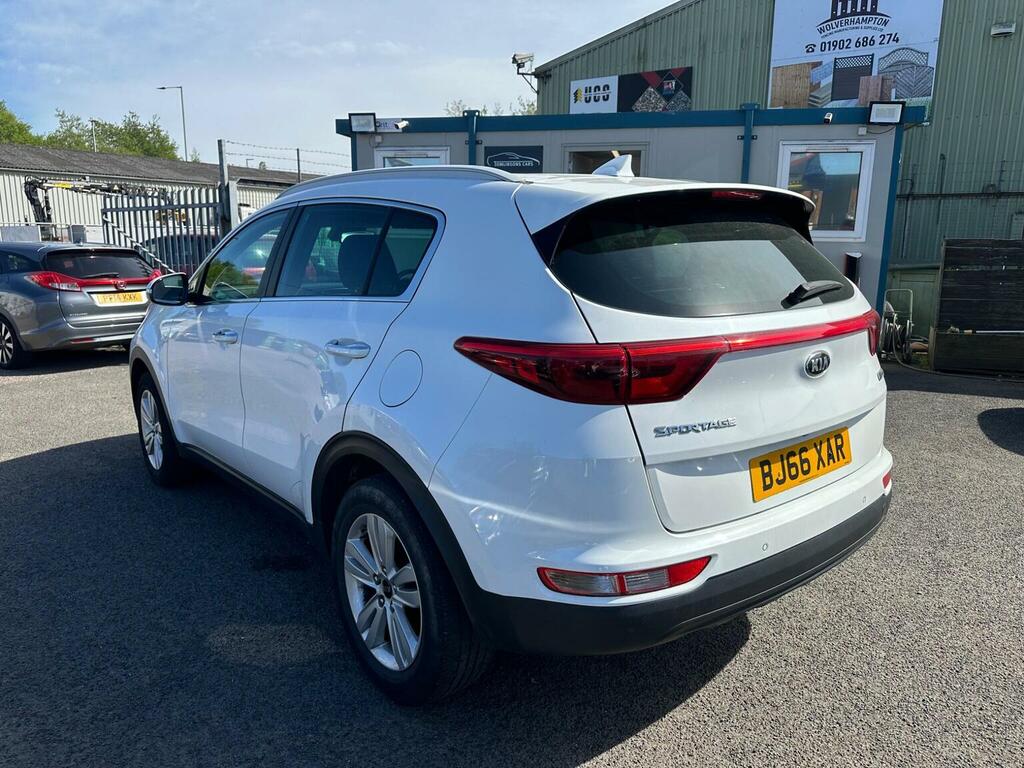 Kia Sportage Suv 1.7 Crdi 2 Euro 6 Ss 201666 BJ66XAR White #4