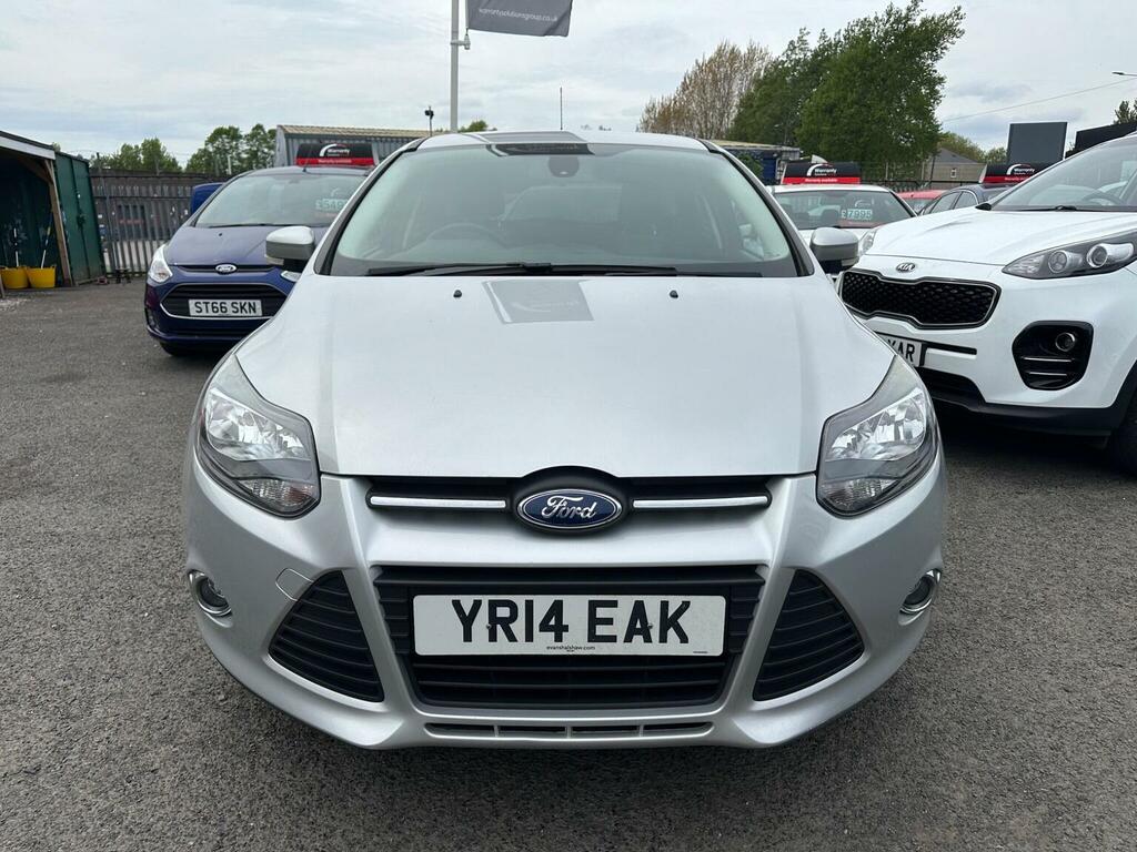 Ford Focus Hatchback 1.6 Tdci Zetec Navigator Euro 5 Ss YR14EAK Silver #2