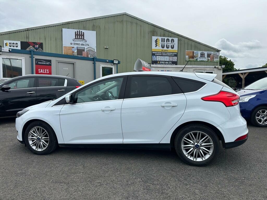 Ford Focus Hatchback 1.0T Ecoboost Zetec Edition Euro 6 Ss DG17CYV White #5
