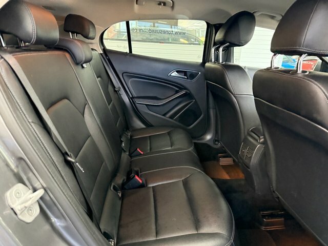 Mercedes-Benz GLA Class Gla 200 Sport Executive D KP67ALO Grey #5