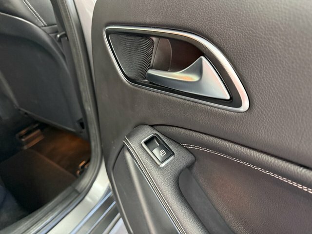 Mercedes-Benz GLA Class Gla 200 Sport Executive D KP67ALO Grey #6