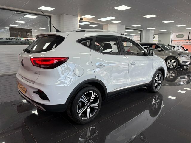 MG ZS Suv SA22UGG White #2