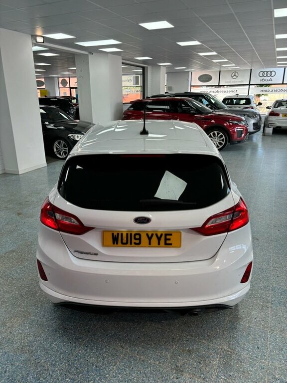 Ford Fiesta Hatchback WU19YYE White #5