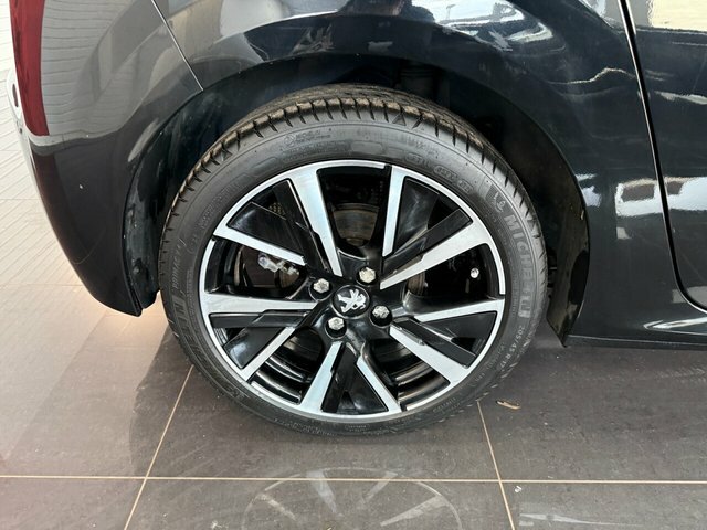 Peugeot 208 208 Allure Premium Puretech Ss BG70YZP Black #2