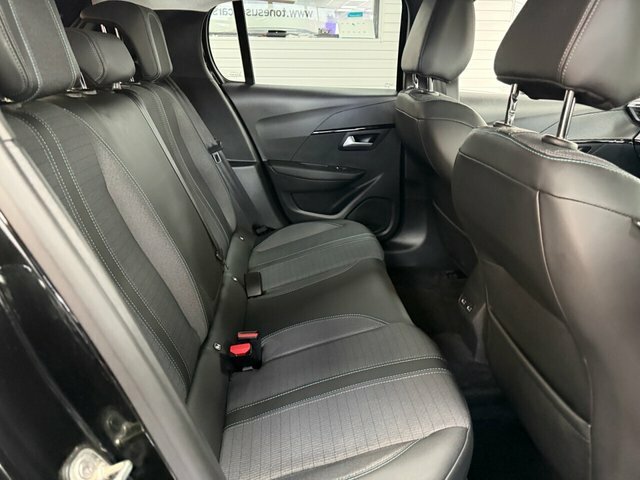 Peugeot 208 208 Allure Premium Puretech Ss BG70YZP Black #4