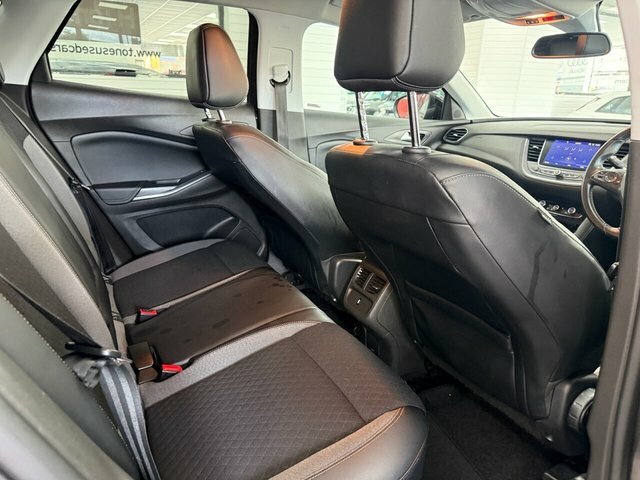 Vauxhall Grandland X Suv NU68LVR Grey #4