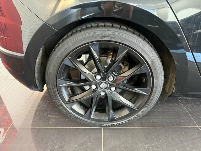 Seat Leon Tsi Evo Fr Black Edition NX69ZTD Black #2