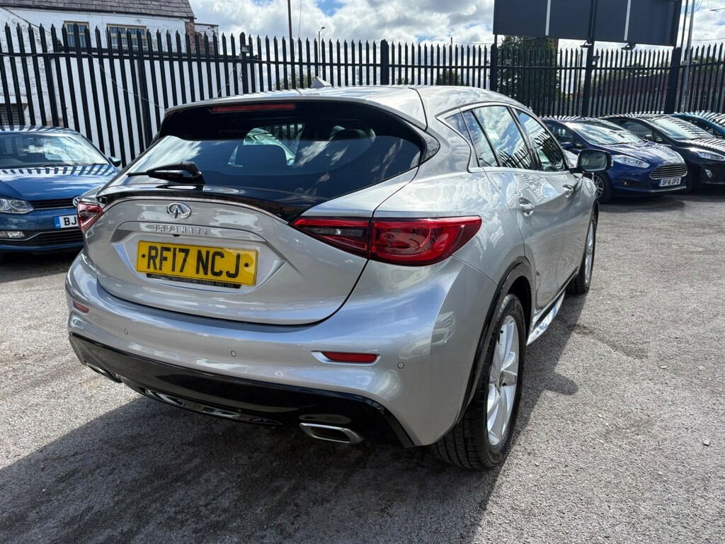 Infiniti Q30 1.5D Premium Tech Euro 6 Ss  #4