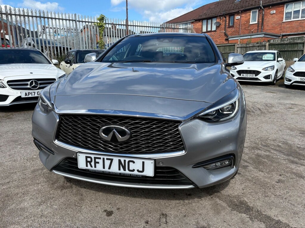 Infiniti Q30 1.5D Premium Tech Euro 6 Ss  #3