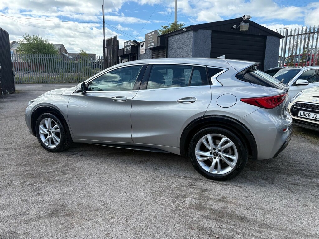 Infiniti Q30 1.5D Premium Tech Euro 6 Ss  #5