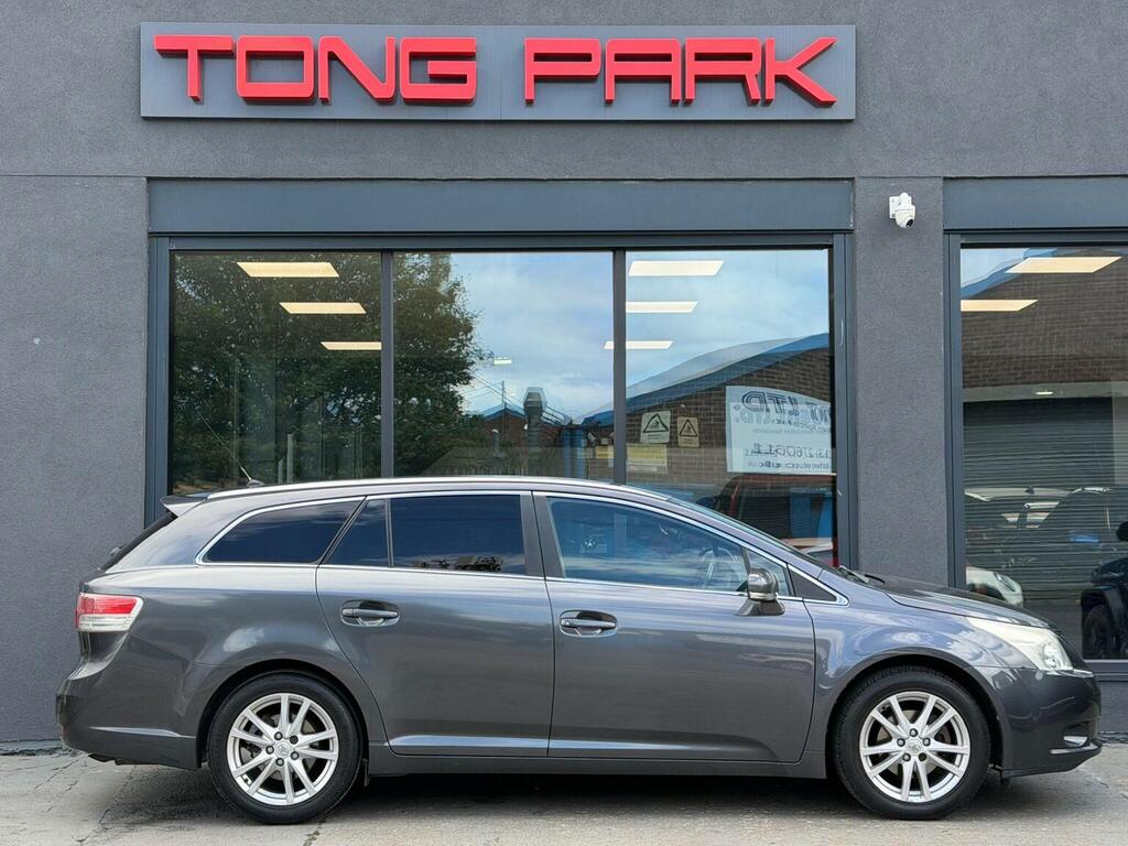 Toyota Avensis Estate 1.8 V-matic Tr Tourer Euro 4 201010 FH10UXT Grey #6