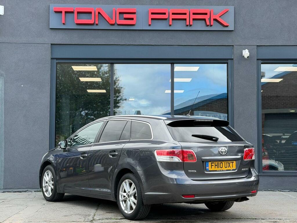Toyota Avensis Estate 1.8 V-matic Tr Tourer Euro 4 201010 FH10UXT Grey #4