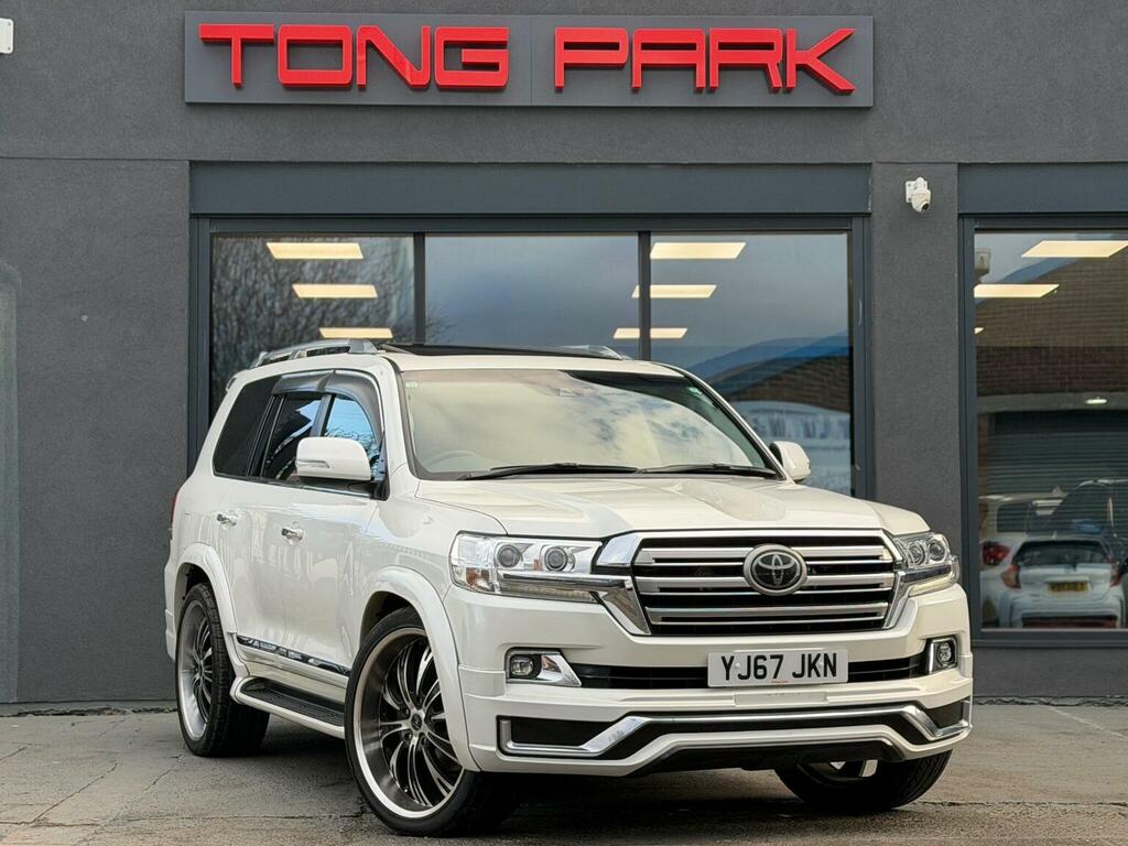 Toyota Land Cruiser Amazon Suv 4.6 V8 8 Seat 201767 White #1