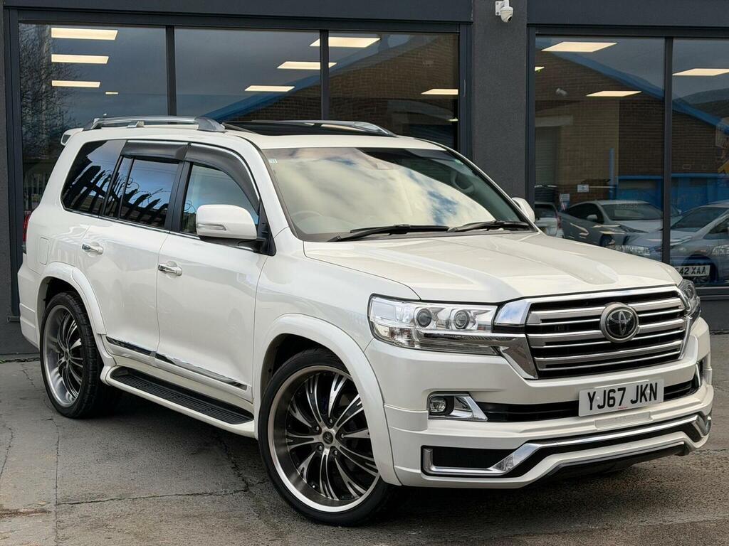 Toyota Land Cruiser Amazon Suv 4.6 V8 8 Seat 201767 White #2