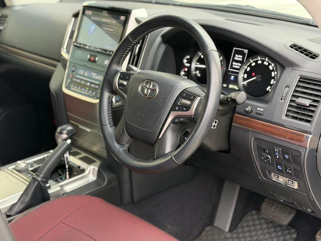 Toyota Land Cruiser Amazon Suv 4.6 V8 8 Seat 201767 White #20