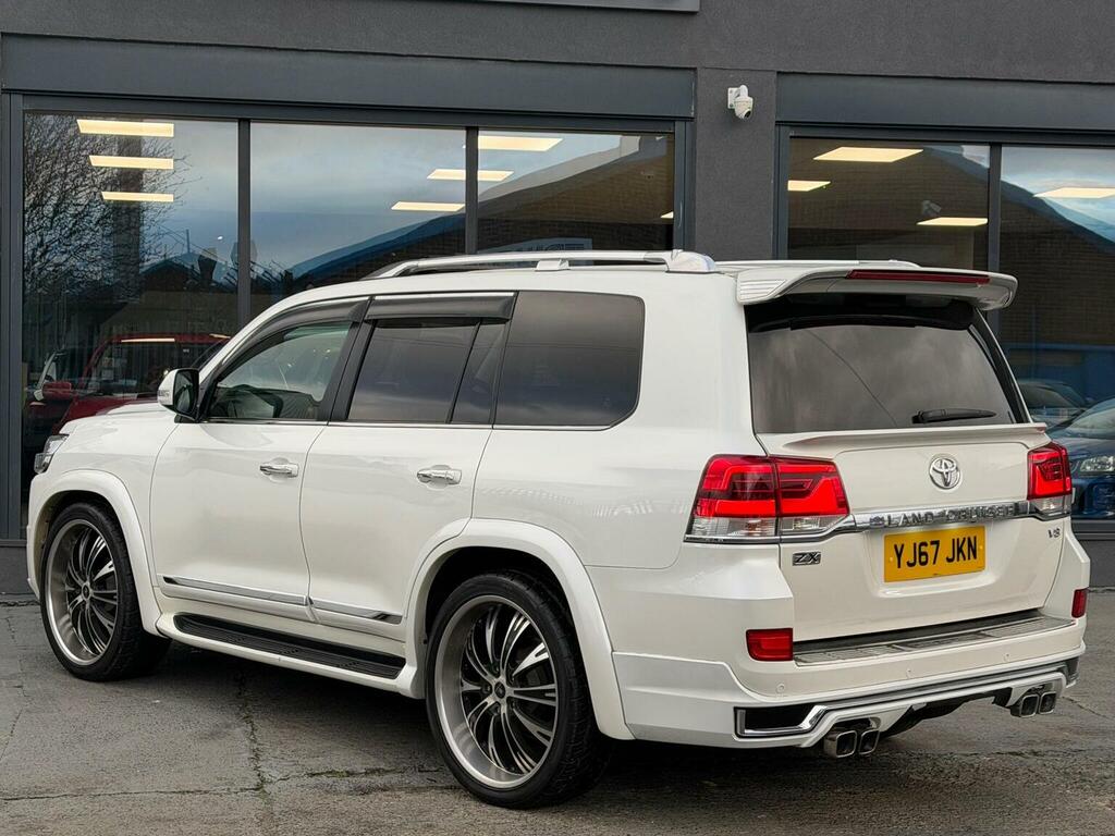 Toyota Land Cruiser Amazon Suv 4.6 V8 8 Seat 201767 White #10