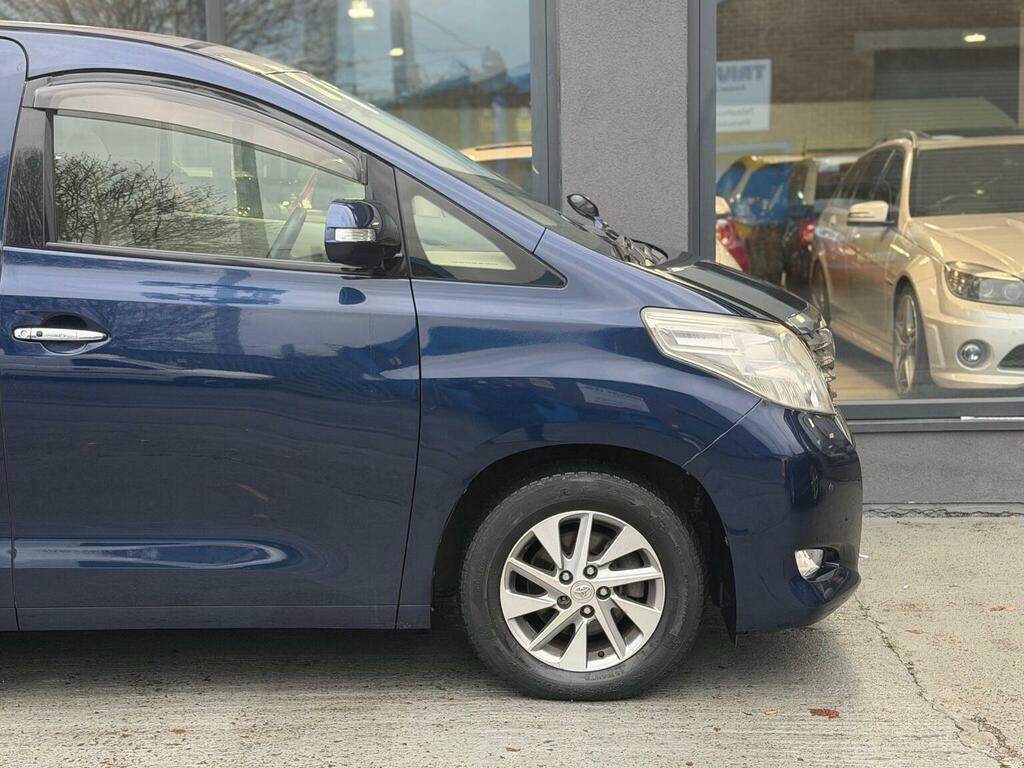 Toyota Alphard Mpv White #14