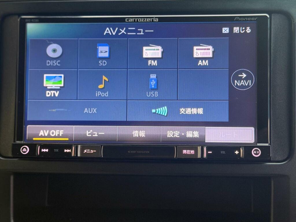 Toyota Alphard Mpv White #35
