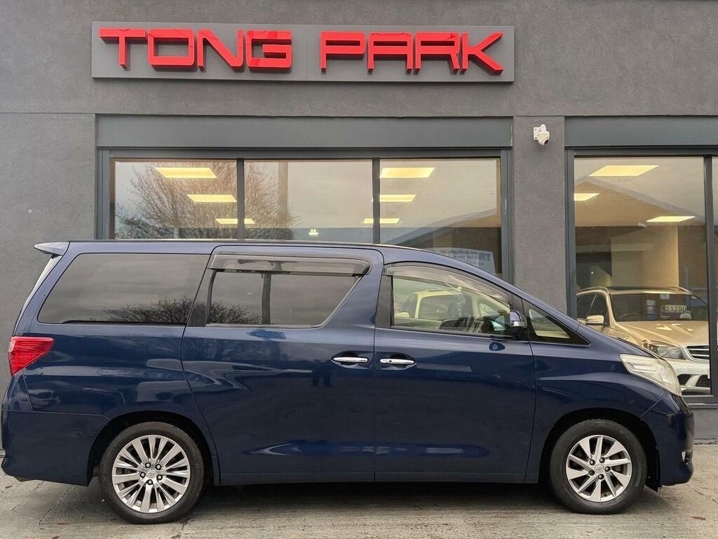 Toyota Alphard Mpv White #12