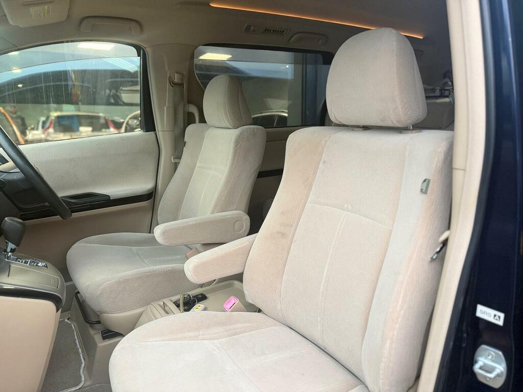 Toyota Alphard Mpv White #39