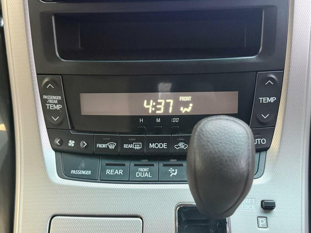 Toyota Alphard Mpv White #20