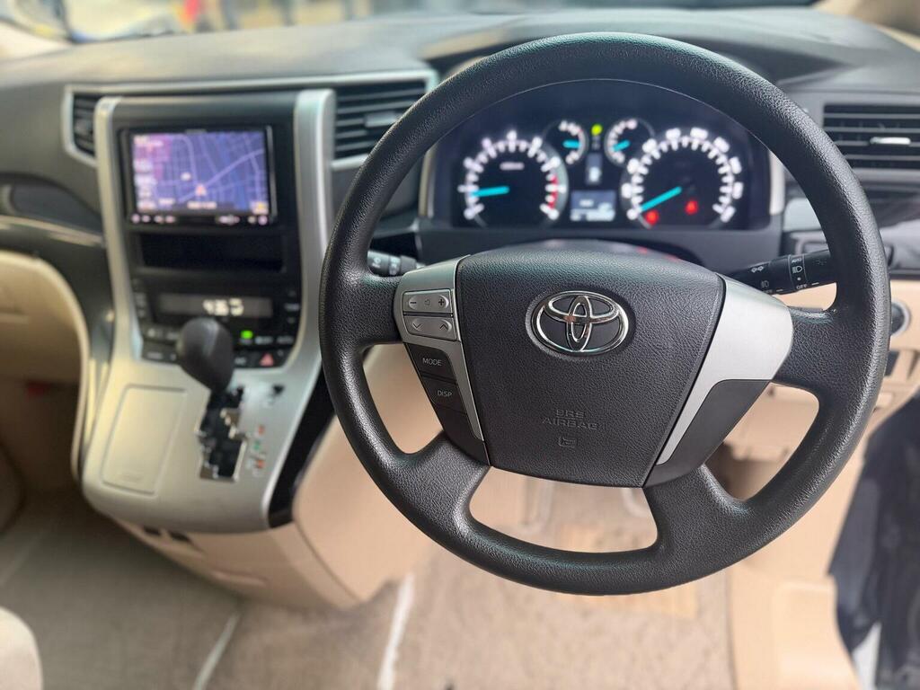 Toyota Alphard Mpv White #38