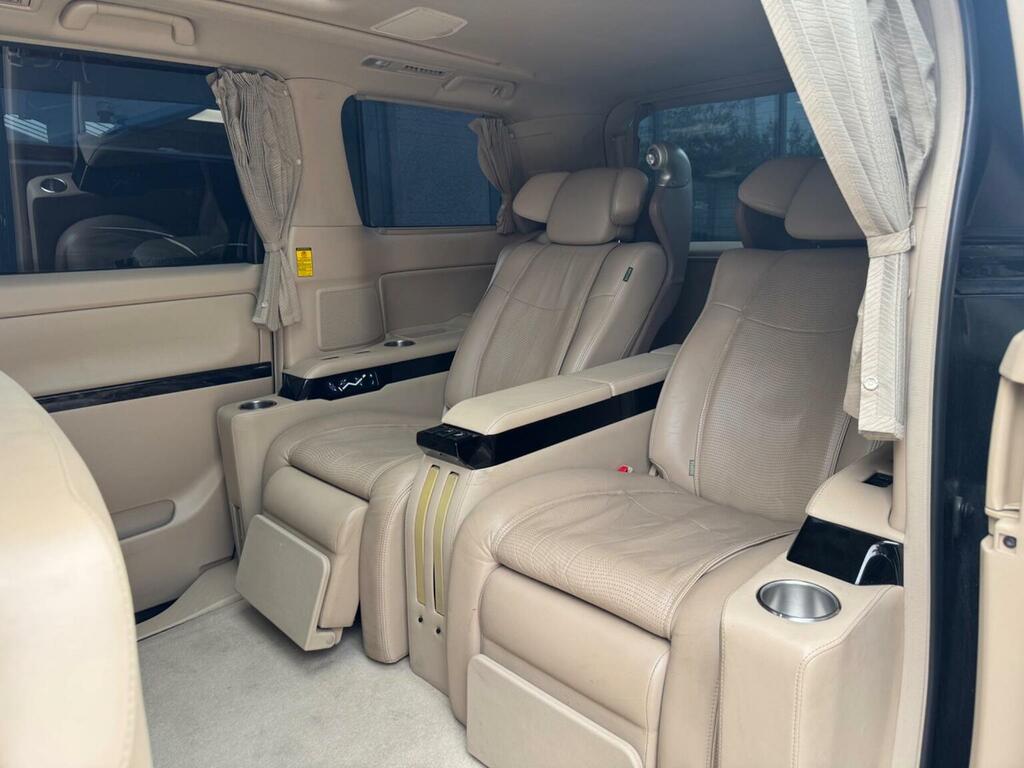 Toyota Alphard Mpv 3.5 Royal Lounge Executive 201313 Black #3