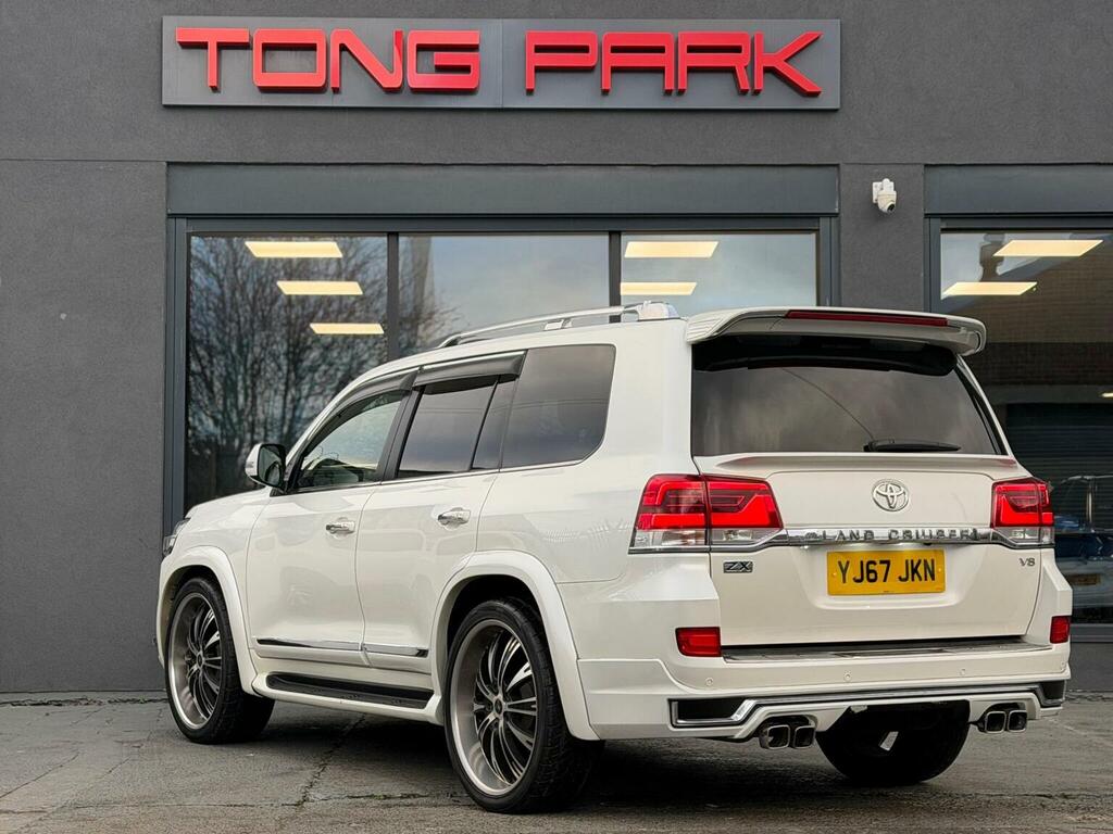 Toyota Land Cruiser Amazon Suv 4.6 V8 8 Seat 201767 White #4
