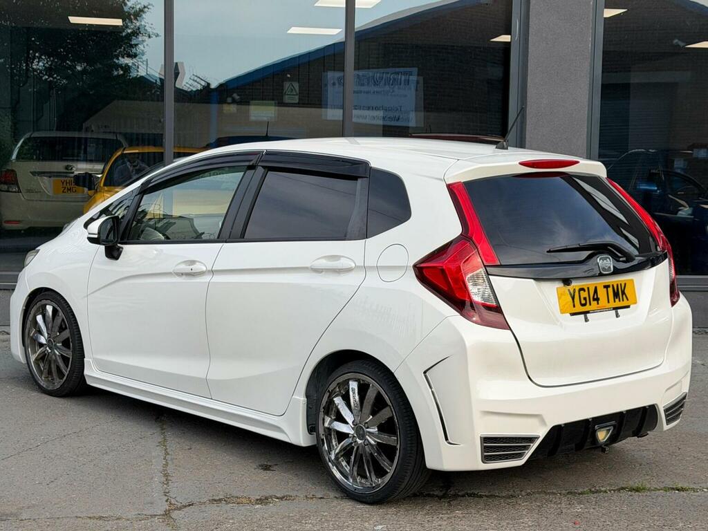 Honda Fit Hatchback 1.3 201464 White #5