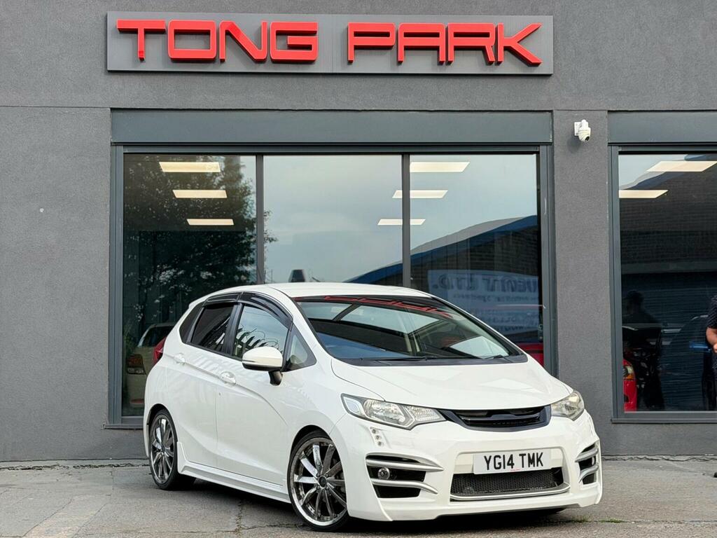 Honda Fit Hatchback 1.3 201464 White