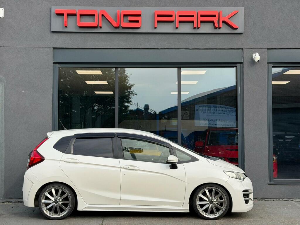 Honda Fit Hatchback 1.3 201464 White #6