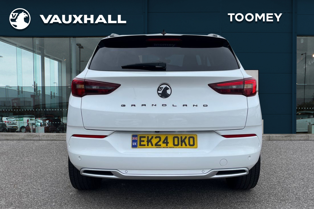 Vauxhall Grandland 1.6 14.2Kwh Ultimate Suv Plug In Hybrid EK24OKO White #6