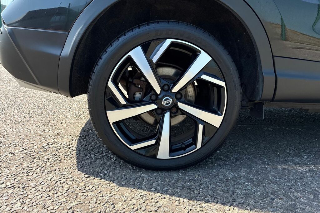 Nissan Qashqai 1.3 Dig T Tekna Plus Suv Dct LL68FCM Black #5