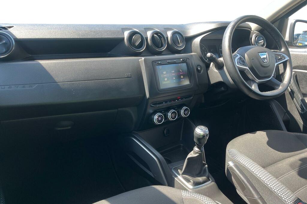 Dacia Duster 1.3 Tce Prestige Suv EO69NVN Black #2