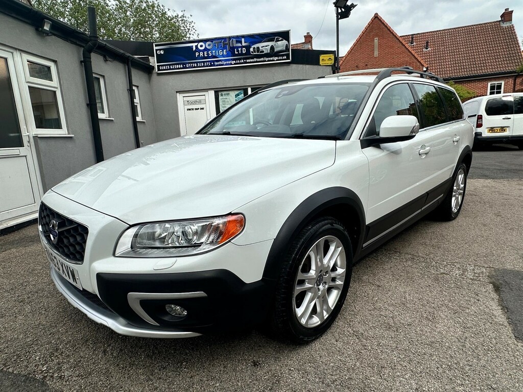 Volvo XC70 2.4 D5 Se Lux Awd Euro 5 Ss White #3