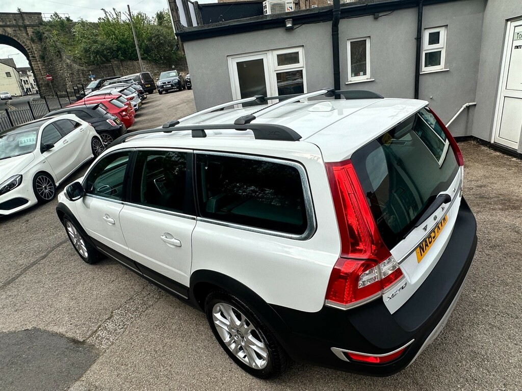 Volvo XC70 2.4 D5 Se Lux Awd Euro 5 Ss White #5