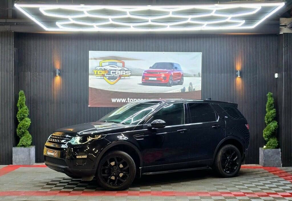 Land Rover Discovery Sport Suv 2.0 Td4 Hse 2015 OV65WWN Black #2
