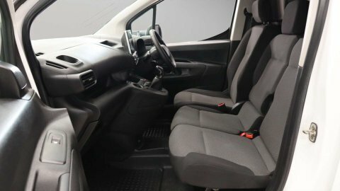 Citroen Berlingo 2019 19 1.6 KN19LGG White #4